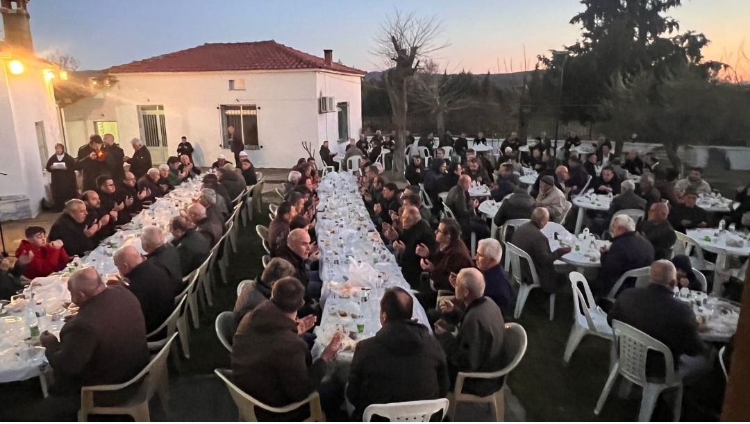 Işıklar halkı yüzlerce soydaşı iftar sofralarında buluşturdu