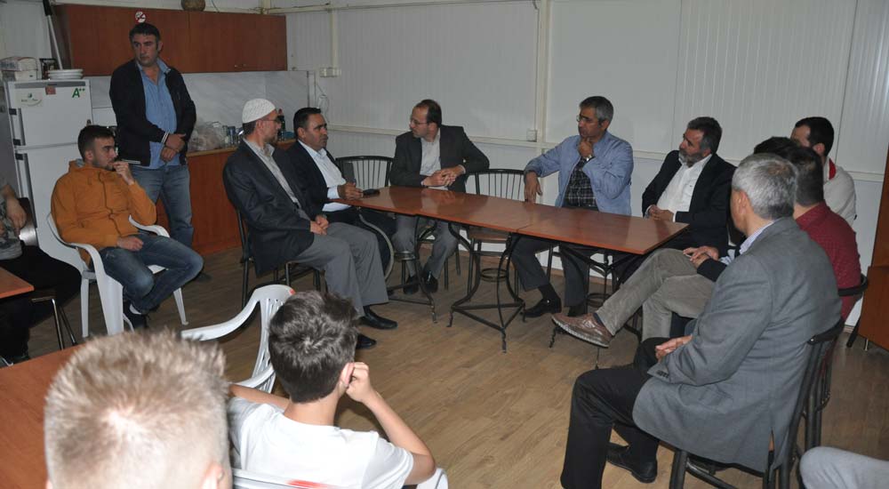 Başkonsolos Akıncı Harmanlık Derneği’nde soydaşlarla buluştu