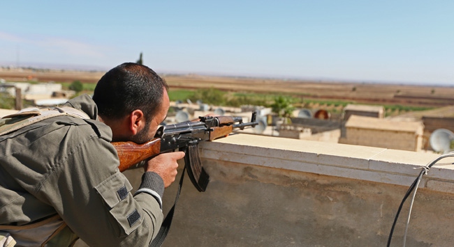 Esed ve PYD Suriye'de Sivilleri Öldürmeye Devam Ediyor