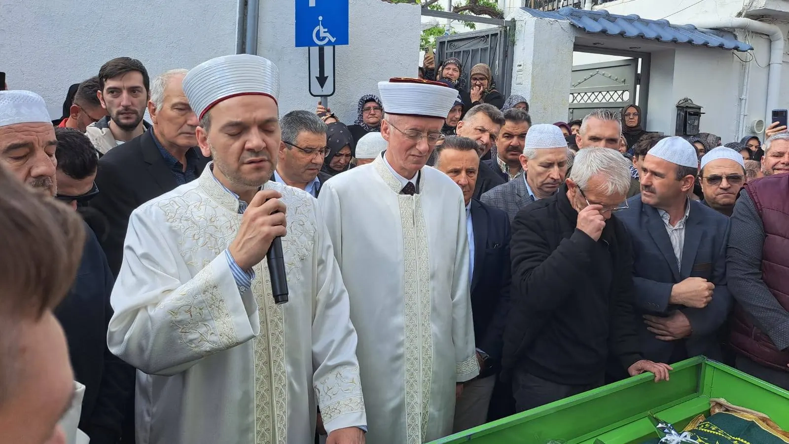 Genç Furkan gözyaşlarıyla ebediyete uğurlandı