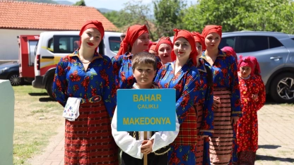 Kuzey Makedonya'da 32. Uluslararası Hıdırellez Bahar Şenlikleri coşkuyla kutlandı