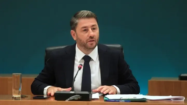 PASOK, Türkiye'nin Avrupa savunmasına dahil edilmesine karşı çıkıyor
