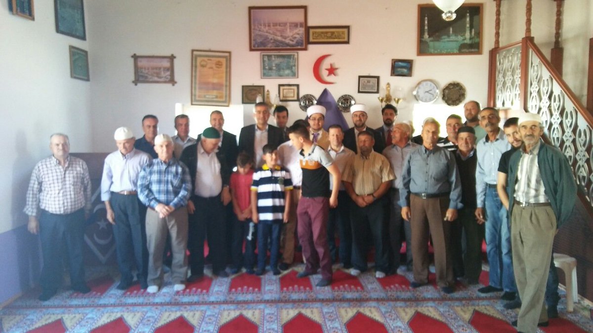 Başkonsolos Ali Rıza Akıncı Mıkmıllı'da Soydaşlarla Kucaklaştı