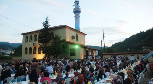 İskeçe Balkan Kolu Sinikova İftarında Buluştu