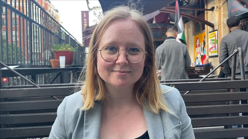 Fransız milletvekili İslamofobinin başörtülü kadınlar üzerindeki etkisinin araştırılmasını istiyor