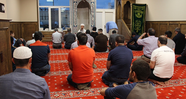 Kanada'da Mevlana Camisi İbadete Açıldı