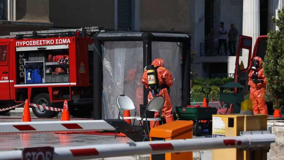 Başbakan Miçotakis'e Rusya'dan şüpheli zarf