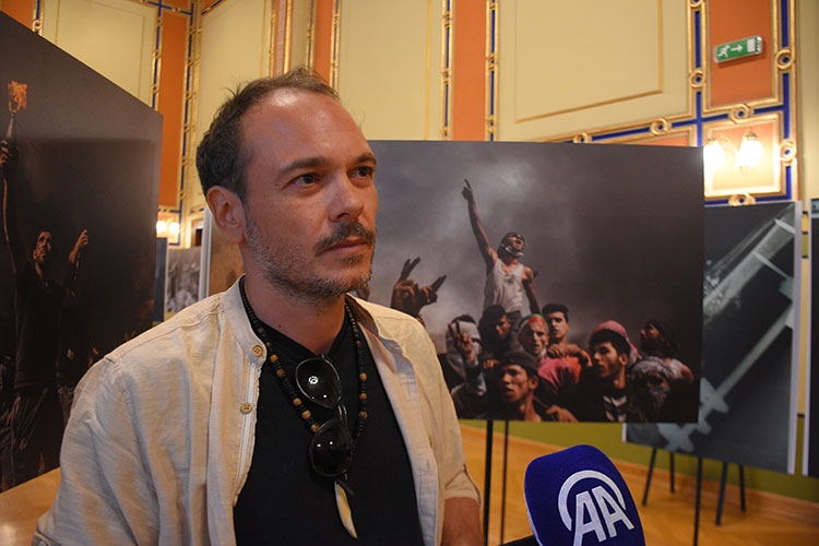 Ödüllü fotoğrafçı Bucciarelli'nin fotoğraf sergisi Saraybosna'da açıldı