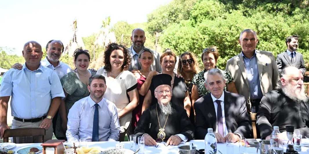 Bozcaada’da kilise açılışı üzerinden Rum cemaati canlandırma mesajı: Kilise müzeye dönmesin, cemaat dönsün