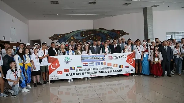 Balkan gençleri Edirne'de buluştu