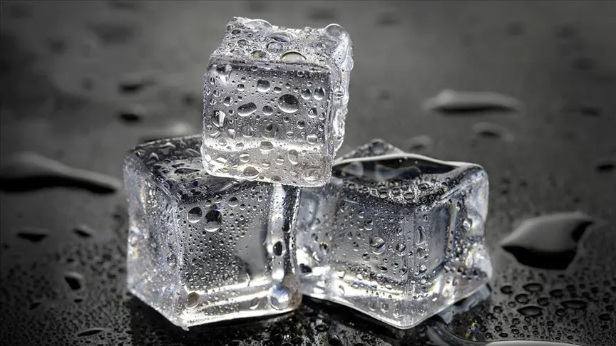 Sağlıksız ortamlarda üretilen buz hastalıklara davetiye çıkarıyor