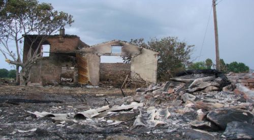 Soydaşın Başına Gelen Felaket: 25 Dönüm Tarlası ve Evi Yakıldı
