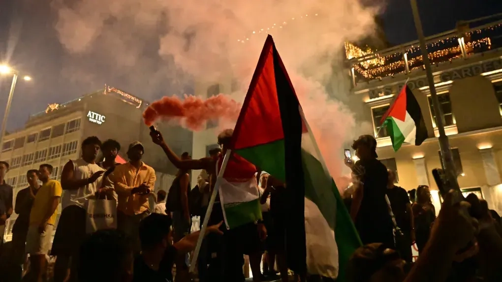 “Tüm Yunanistan Bir Filistin Bayrağı” – 10 Ağustos’ta gösteriler düzenlenecek