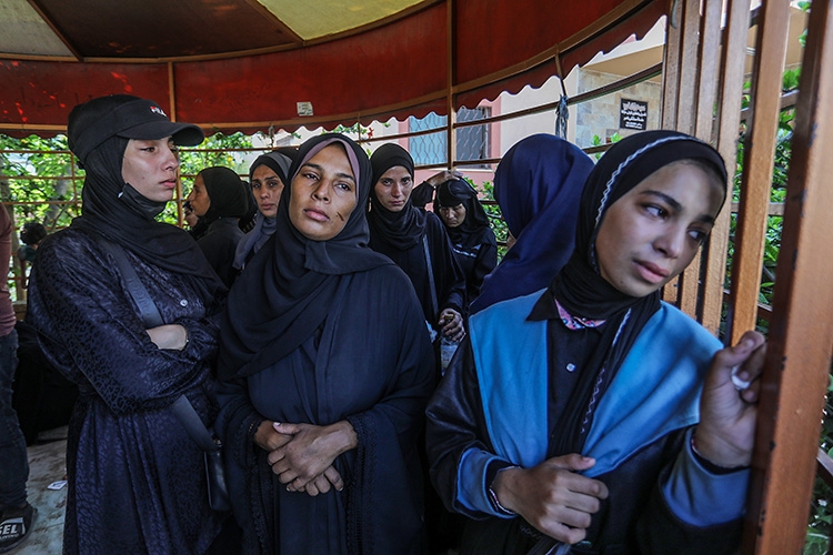 İsrail'in Gazze'ye saldırılarında can kaybı son 24 saatte 39 artarak 61 bin 369’a çıktı