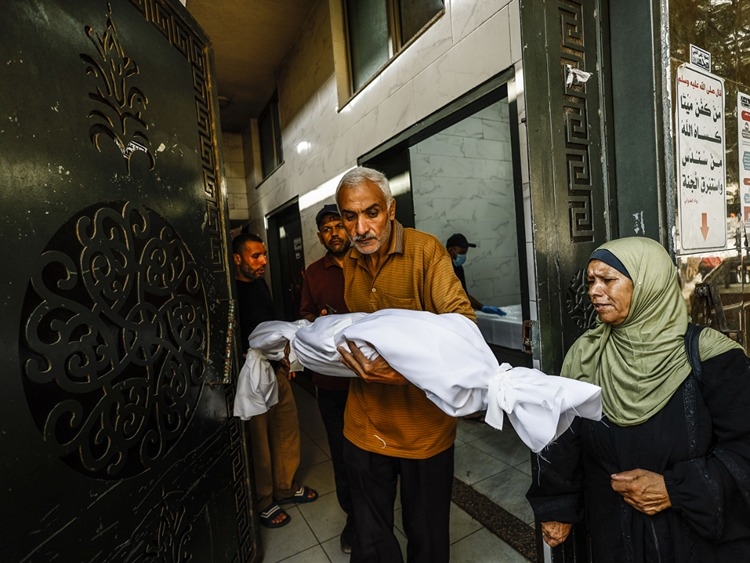 İsrail ordusunun Gazze Şeridi'ne düzenlediği saldırılarda 25 Filistinli hayatını kaybetti