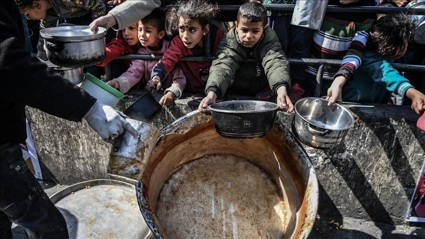 İsrail'in kıtlığı dayattığı Gazze'de son 24 saatte 8 kişi daha açlıktan hayatını kaybetti
