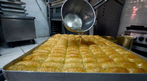 Ucuz Baklava, Çikolata ve Şeker Sağlık Açısından Tehlikelidir!