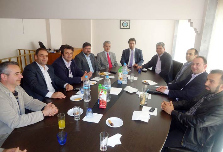 SİRİZA İskeçe Milletvekili Adayı Hüseyin Zeybek’ten DEB Partisi’ne Ziyaret