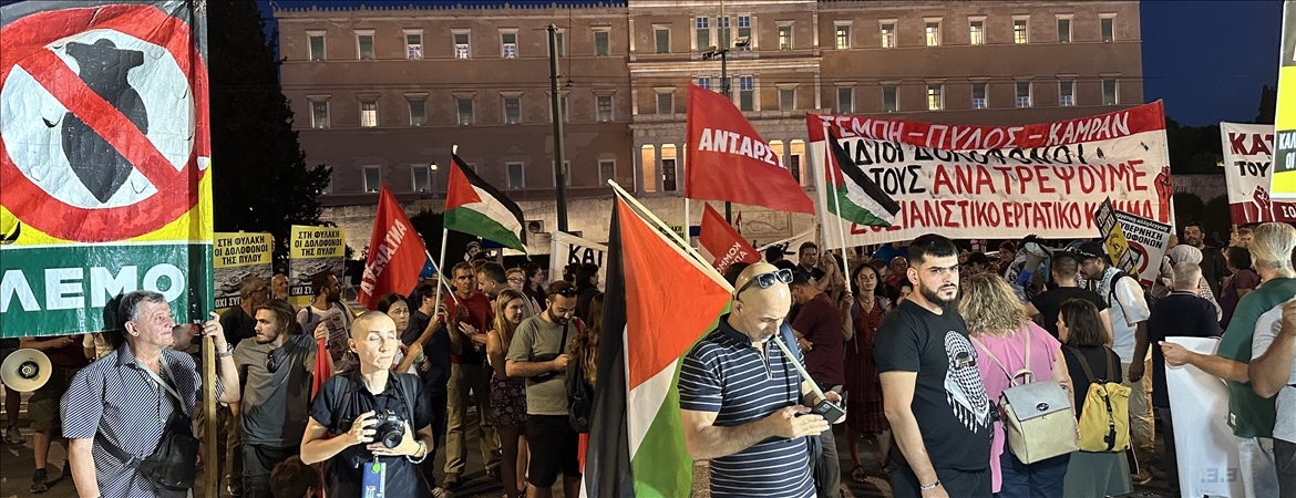 Hükümetin yeni göç yasa tasarısı protesto edildi