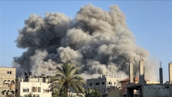 Gazze'de İsrail'in tuzaklı "robot" araçları, bombalı saldırılarla dehşet saçarak binaları yıkıyor