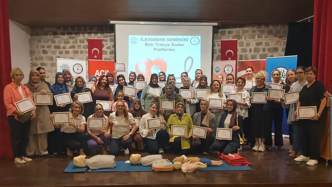 Batı Trakya Türk Kadın Platformu Edirne’de Dünya İlk Yardım Günü Eğitimine katıldı