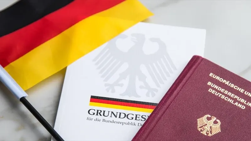 Almanya'da parlamento, göçmenlere 3 yılda verilen vatandaşlık hakkını kaldırdı