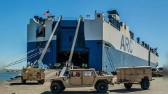 ABD askeri yük gemisi “ARC Commitment” Dedeağaç'a geldi