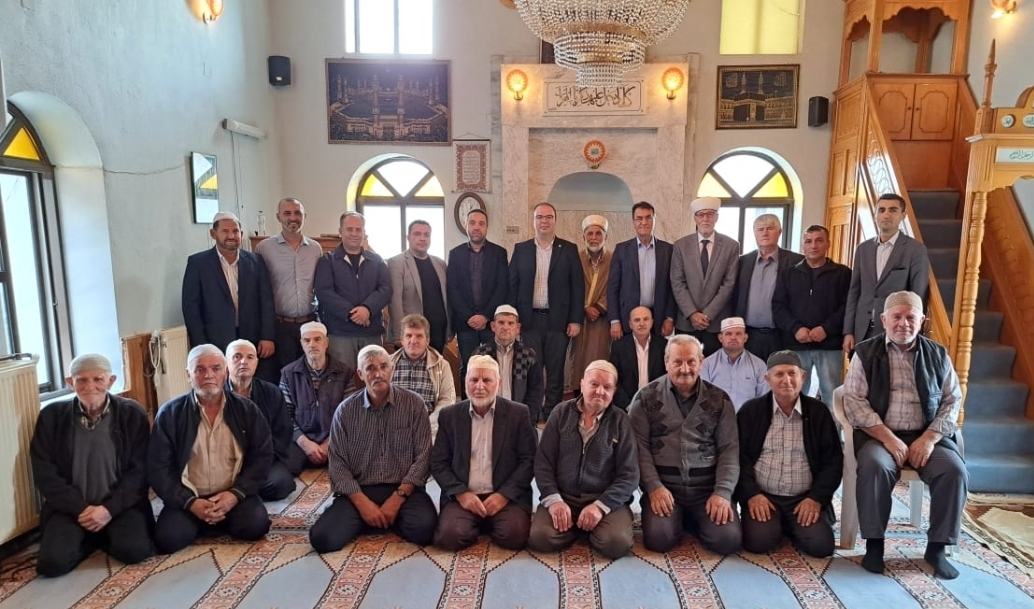 Başkonsolos Ünal’dan Dündarlı köyüne anlamlı ziyaret