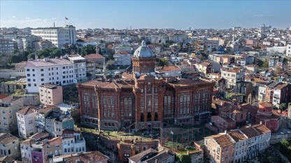 Fener Rum Lisesi’ne 90 gün içinde boşaltma talimatı
