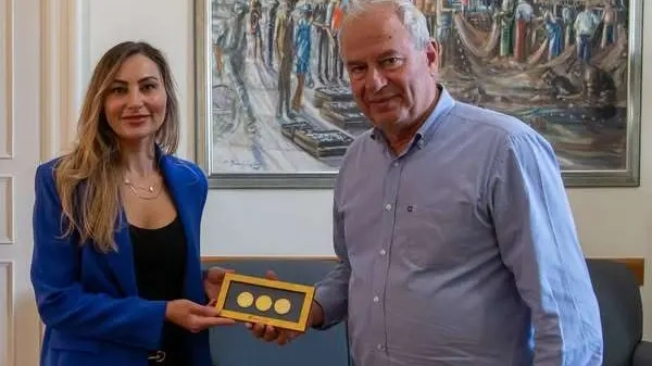 Ticaret Ataşesi Dr. Gülcan İren Kavala Belediye Başkanı'nı ziyaret etti