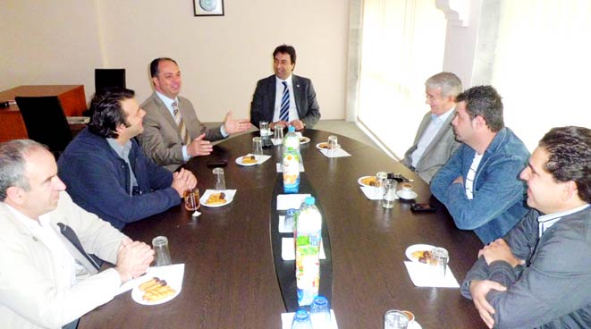 DİSİ Partisi İskeçe Milletvekili adayı Türkeş Hacımemiş DEB Partisi’ni ziyaret etti