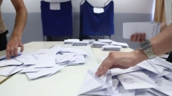 YDP hala birinci ama, kararsız seçmenlerin oranı artıyor