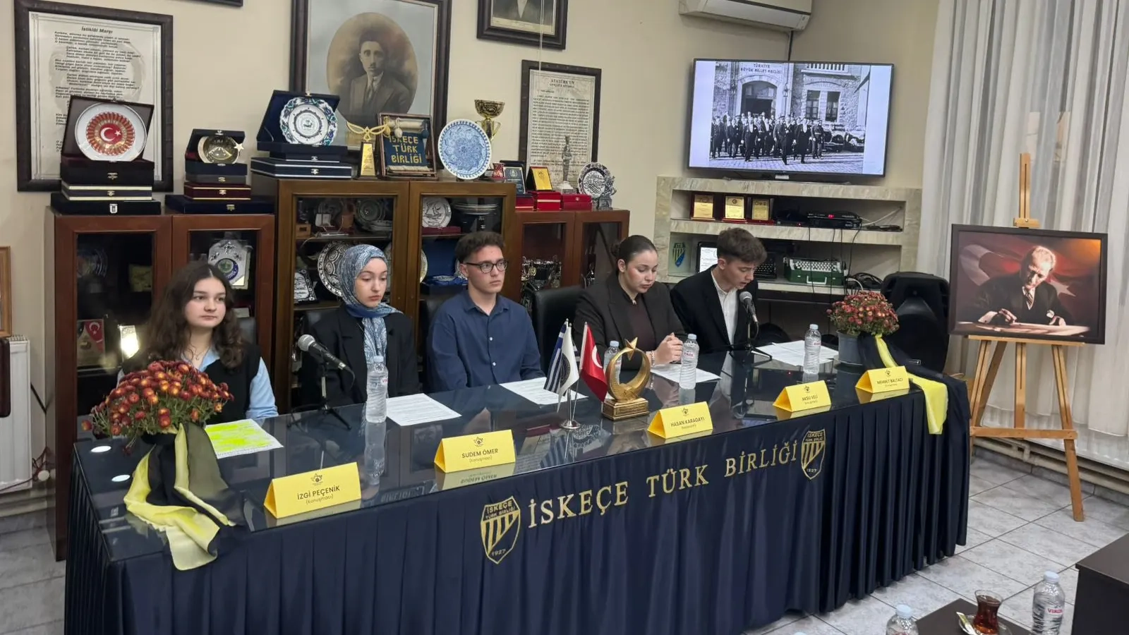 İskeçe Türk Birliği Gençlik Kolu'ndan "Atatürk Söyleşisi"