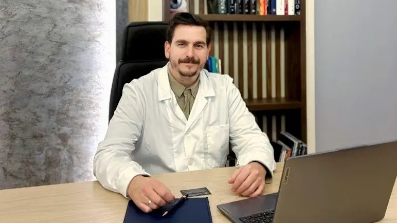 Göz Sağlığı Uzmanı Dr. Ercan Hasan Dayı özel muayenehanesini açtı