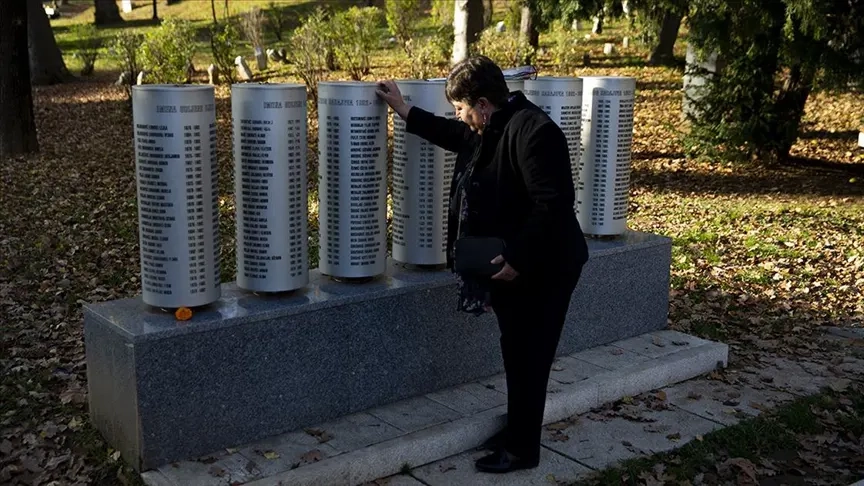 Saraybosnalılar, savaşta para karşılığı yakınlarını öldüren "katillerin" bulunmasını istiyor