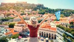 Yunanistan'da turist sayısı arttı ama turizm gelirleri geride