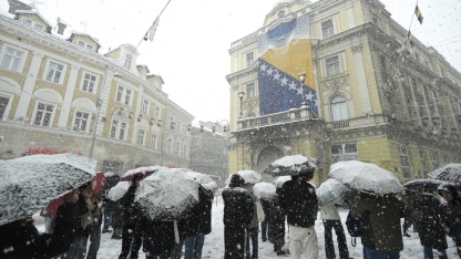 Saraybosna, kar yağışıyla beyaza büründü