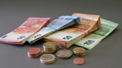 Αντίστροφη μέτρηση για τις συντάξεις Δεκεμβρίου 2025