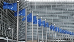 AB’den demokrasi alarmı: Otoriter rejimler daha saldırgan yöntemlere başvuruyor