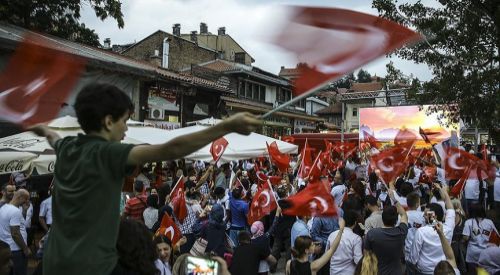 Συγκέντρωση συμπαράστασης στον τουρκικό λαό στη Βοσνία