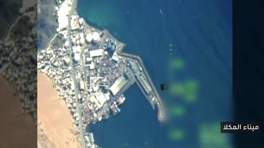 Arap Koalisyonu: Yemen'deki Mukalla Limanı'nda bazı silahları ve savaş araçlarını hedef aldık