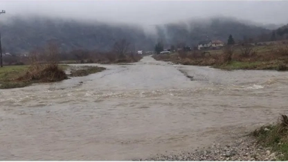 Şiddetli yağış alarmı: Kozlukebir’de bazı köprüler trafiğe kapatıldı