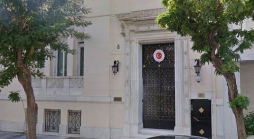 Türkiye, Yunanistan'dan İtalya'ya kaçan FETÖ'cu askerler için harekete geçti