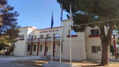 Şapçı'da tarihi belediye binasının kullanılmaması eleştirilere yol açtı