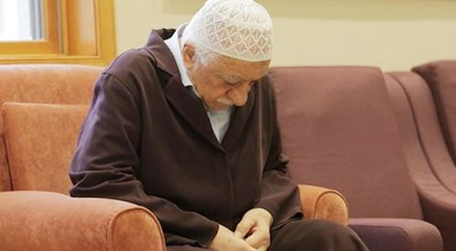 ABD ve Avrupa basını terörist başı Gülen'i "masum" gösterme çabasında