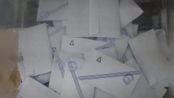 Son ankette YDP %26,7 ile zirvede, PASOK ikinci