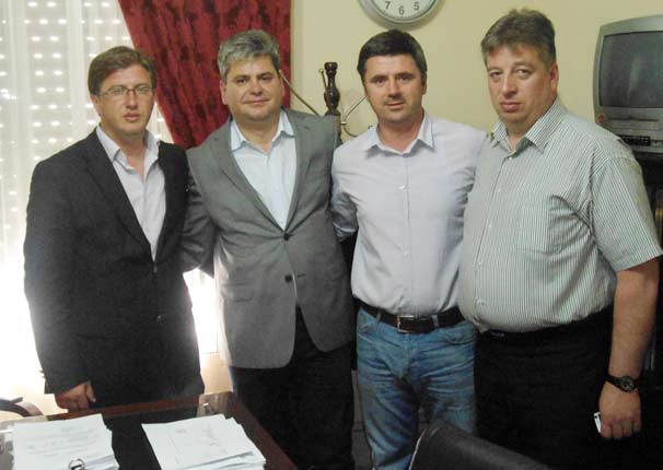 Milletvekili Adayı Hüseyin Zeybek Mustafçova Belediye Başkanı Mustafa Cukal’ı ziyaret etti