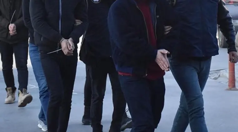 Yunanistan'da FETÖ üyelerinin oturuma izni uzatma talepleri reddedilmeye başlandı