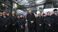 Almanya’da bilet kontrolü yapan Türk kondüktör, bir Yunan vatandaşın saldırısı sonucu hayatını kaybetti