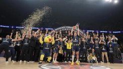 Fenerbahçe Beko, 40. Türkiye Kupası’nı 10. kez müzesine götürdü